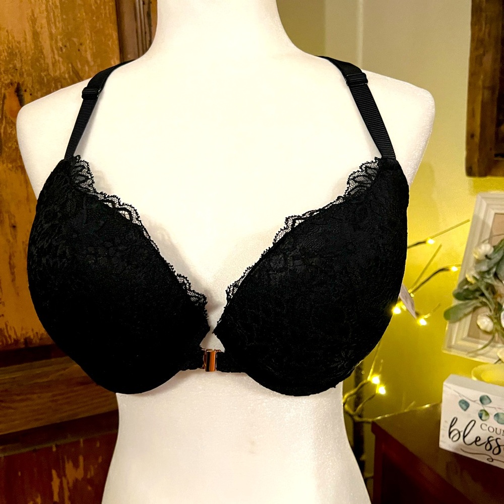 Lacy Black Bra 40D